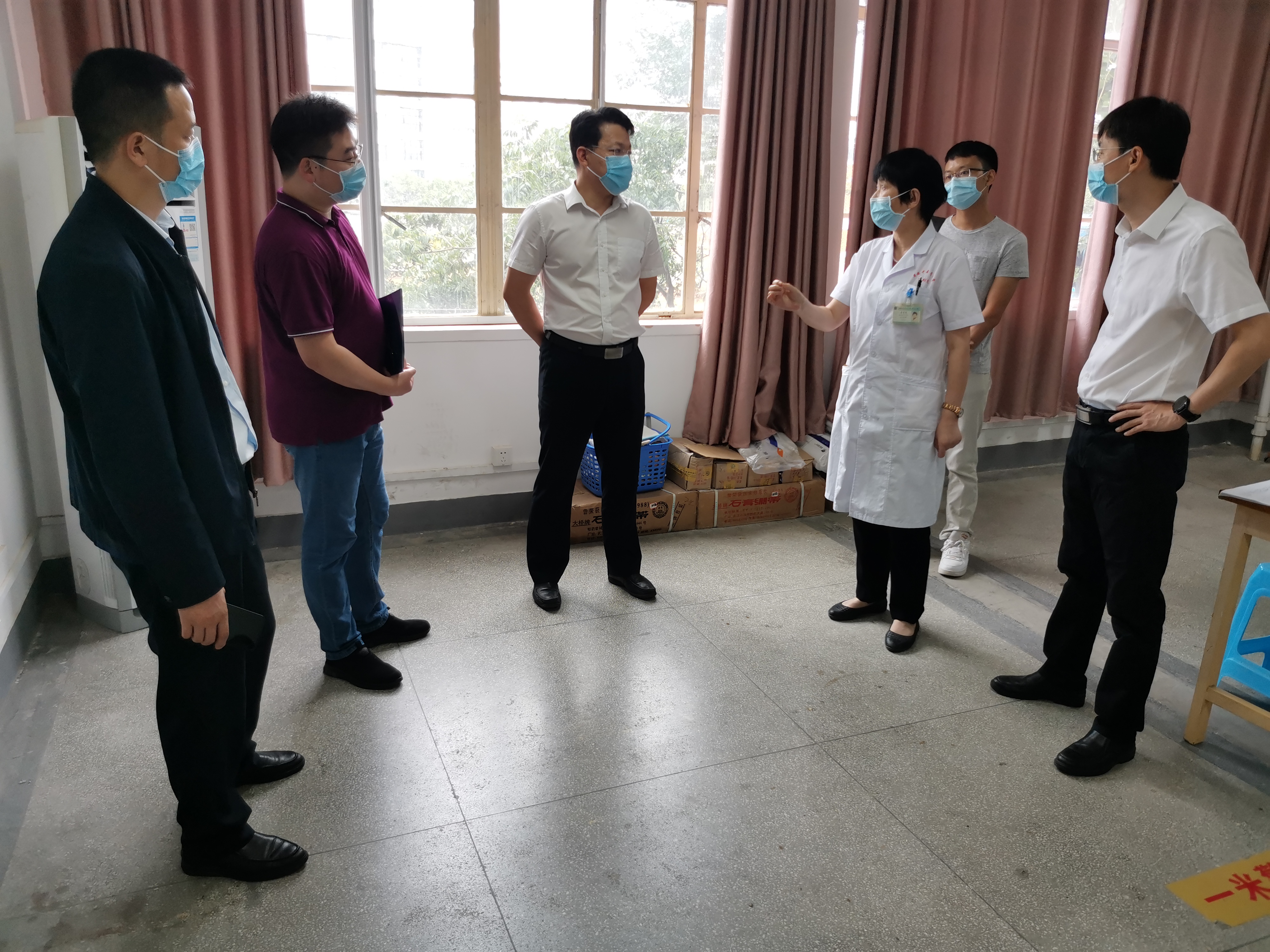 参观实训中心.jpg