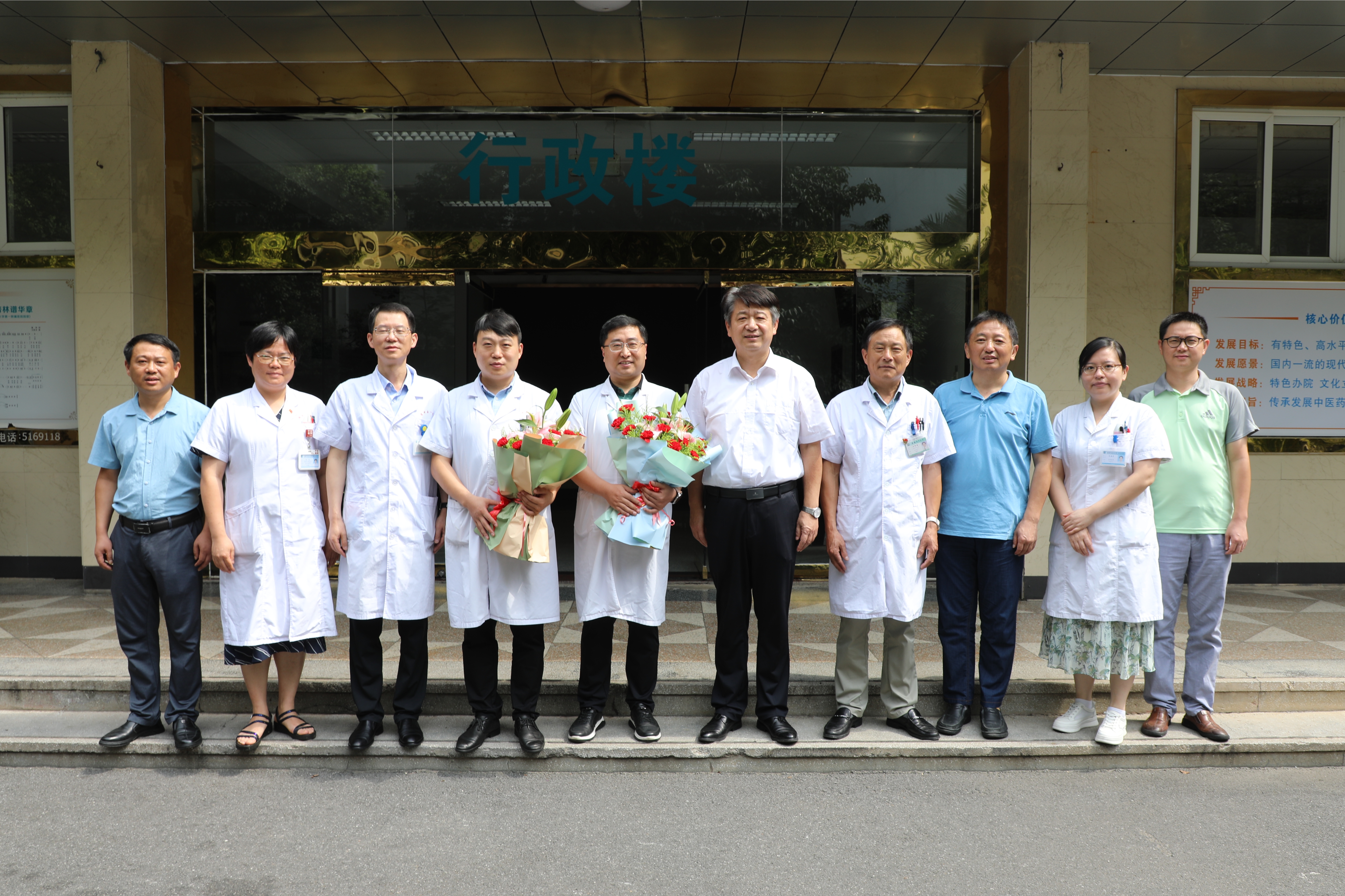 08e6d1cd4335fe2a1aad49b869ecc11_副本.jpg
